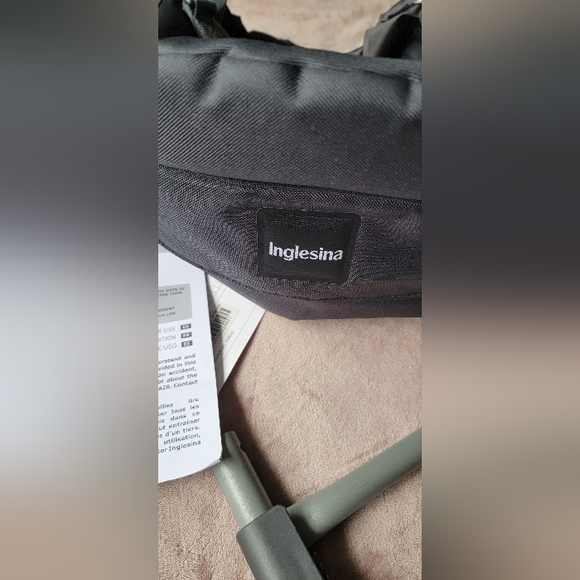 Never Used -- Inglesina Fast Chair/ Portable High Chair - Picture 4 of 5